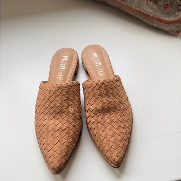 Mi.iM woven pointed toe mules - 6.5 - Picture 9 of 9